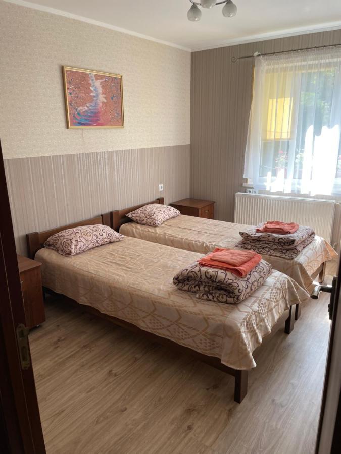 Holiday Rest House Apartamento Lviv Exterior foto